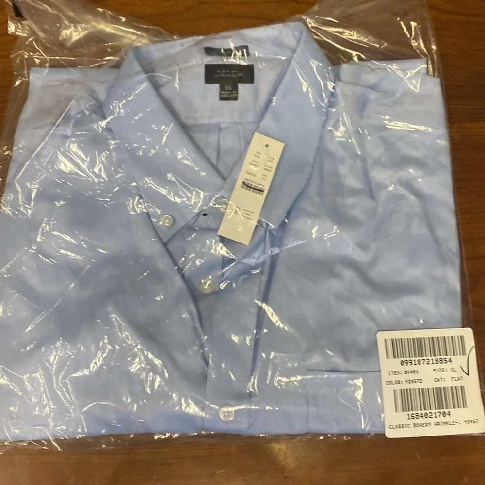 J Crew Bowery wrinkle-free dress shirt with point collar BV481